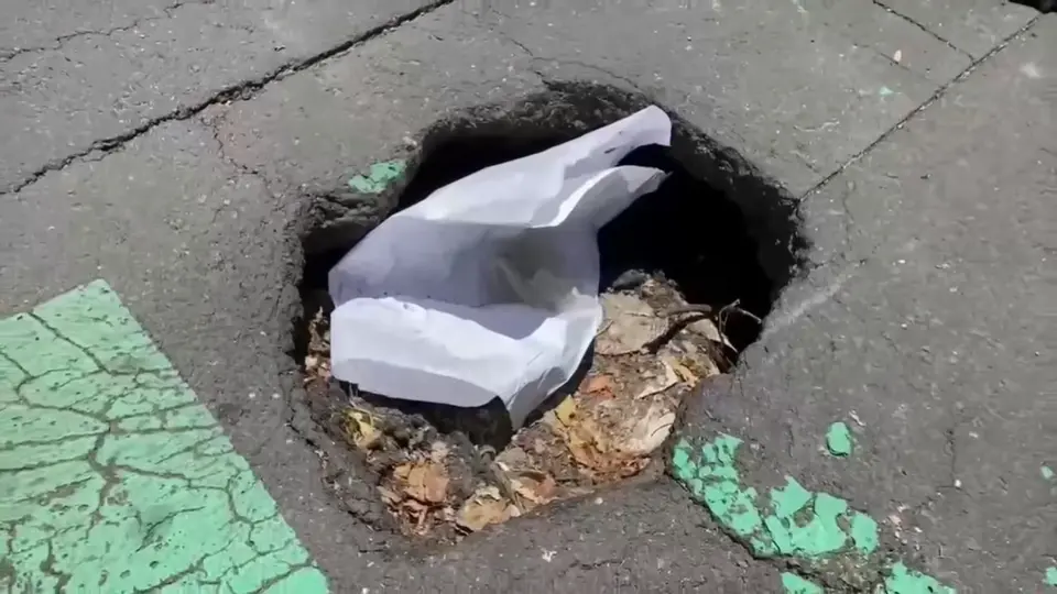Este fue el enorme hoyo que no pudo ver al momento de distraerse por unos segundos / Especial