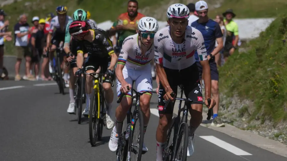 Isaac del Toro en el Tour de Francia | AP