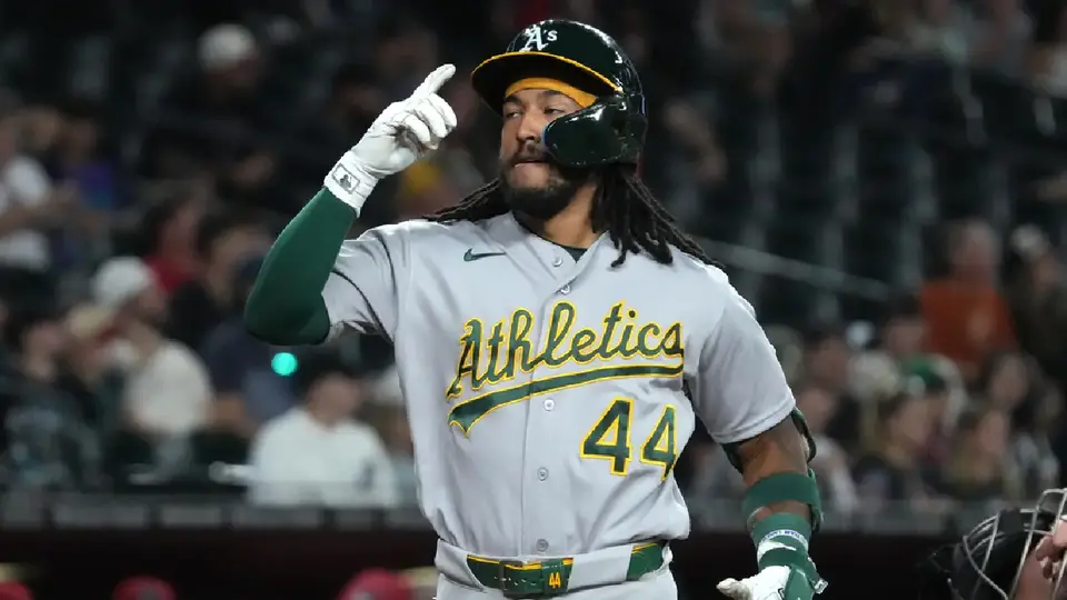 MLB: El novato de Athletics sufre impactante lesión testicular ante Dbacks