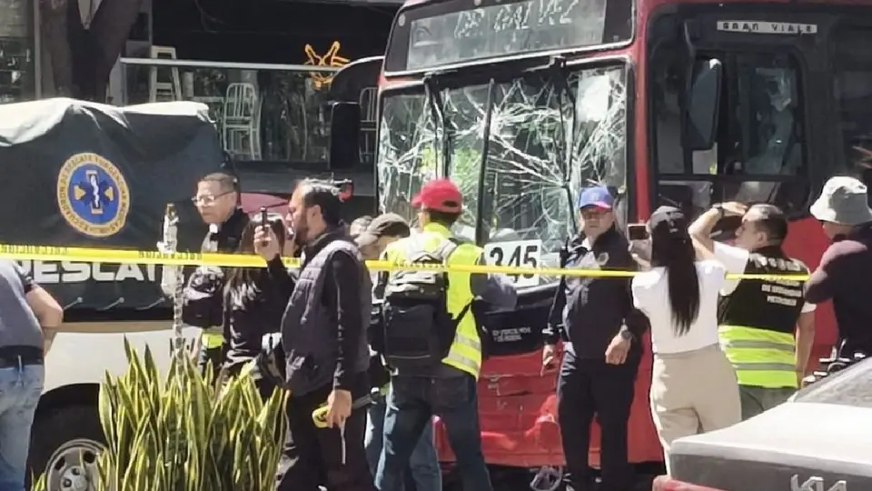 Una de las unidades del Metrobús involucradas impactó por atrás a otra que iba en el mismo corredor / Especial