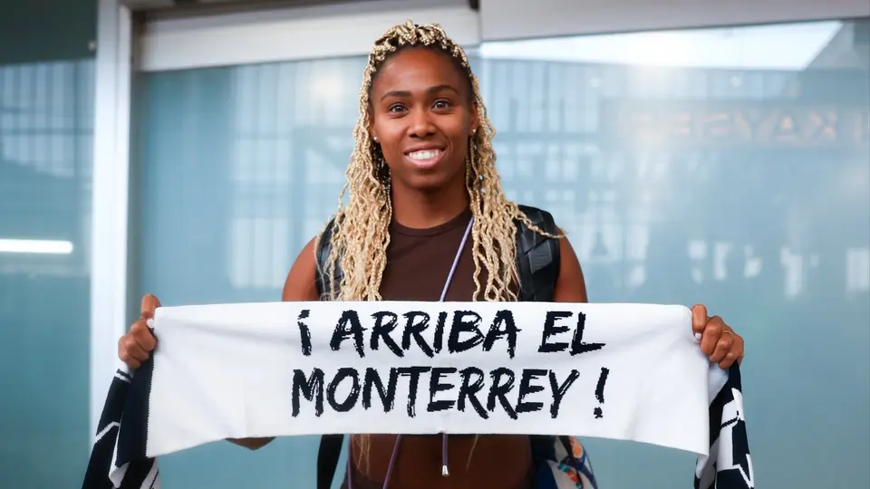 Lindsey Thomas llegó a Rayadas de cara al Apertura 2026 | X @Rayadas