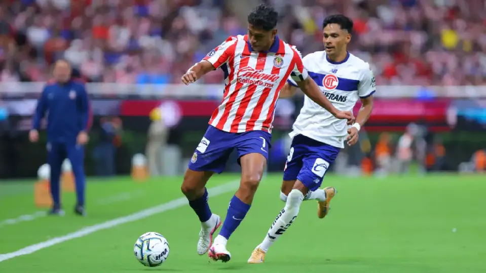 Luis Romo l IMAGO 7