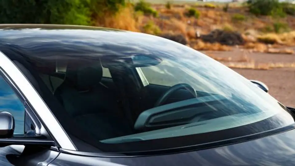Los automovilistas deben verificar que el polarizado de su vehículo cumpla con el porcentaje autorizado para evitar sanciones./ Pixabay