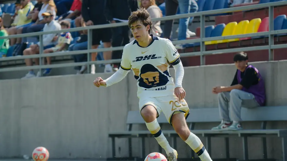 Stanley García, jugador de Pumas | IMAGO7