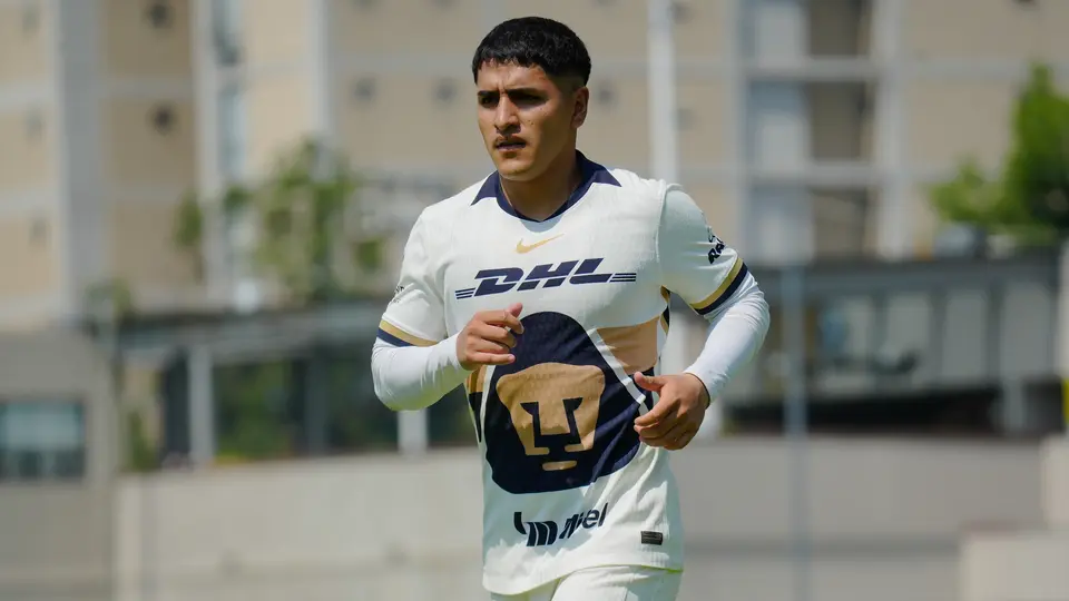 Kléber Carranza, jugador de Pumas | IMAGO7