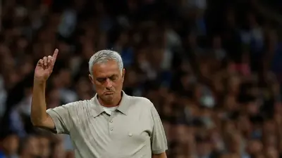 “Lo que le hacen es demasiado”: Mourinho defiende a Vinícius Júnior