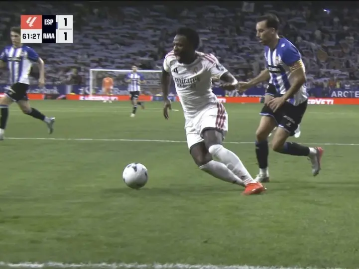 Jugada sobre Vinicius | CAPTURA DE PANTALLA