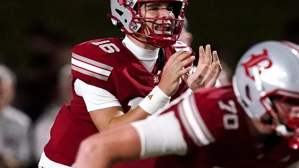 Marshall Manning, mariscal de campo | @USATODAY