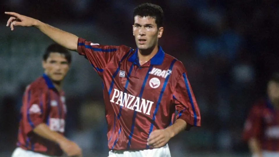 Zinedine Zidane fue gran estrella del Burdeos | Especial