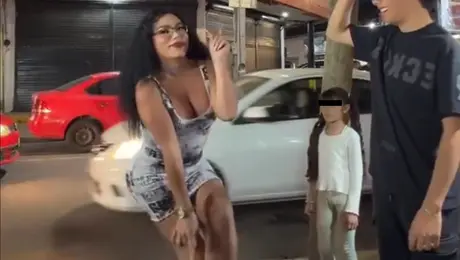 VIDEO: Paola Suárez tiene su primera batalla para “farmear aura” y sorprende con sus “dos tres trucos”