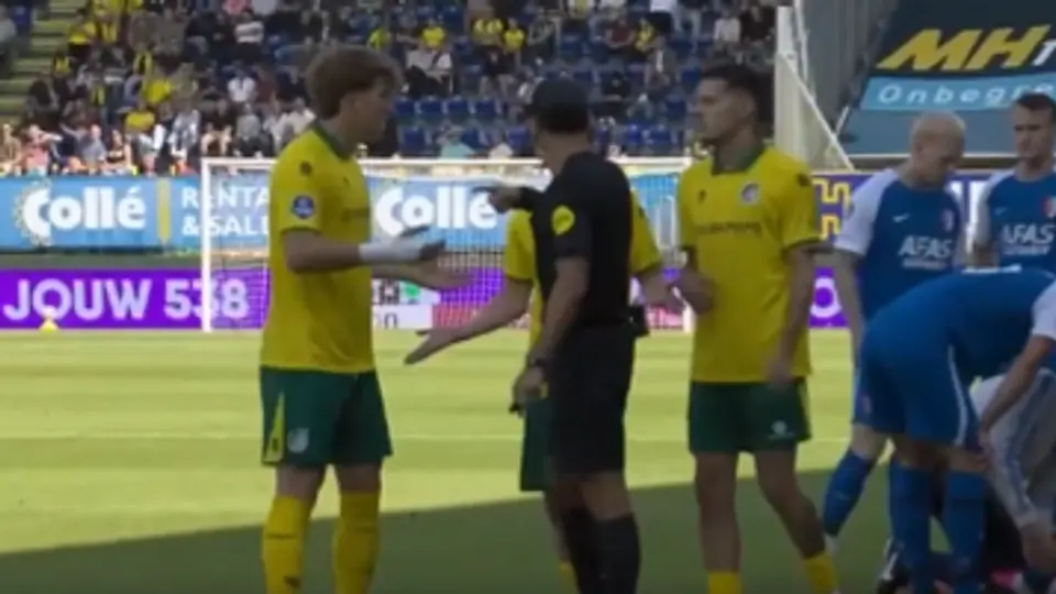 Mateo Chávez tras dura entrada | CAPTURA DE PANTALLA