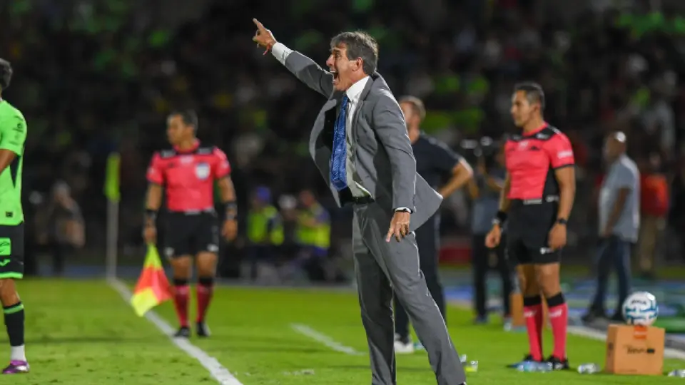 Guillermo Almada ignora las críticas al calendario del América: "aquí hay que ganarles a todos"