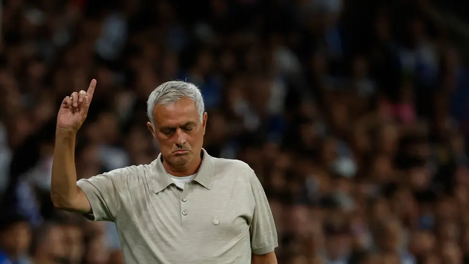 La era Mou inicia con triunfo dramático