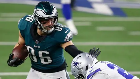 Zach Ertz regresa a los Eagles y protagoniza un emotivo reencuentro