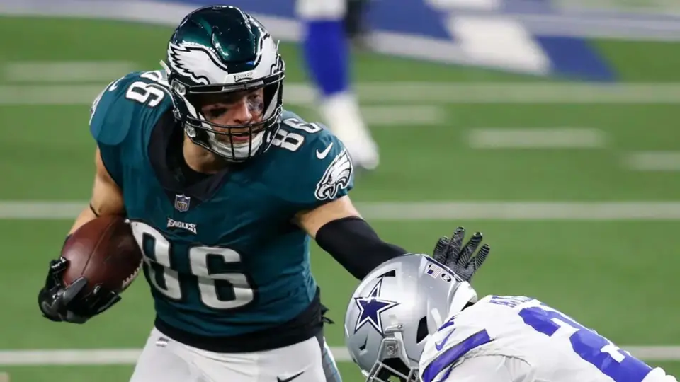 Zach Ertz regresa a los Eagles y protagoniza un emotivo reencuentro