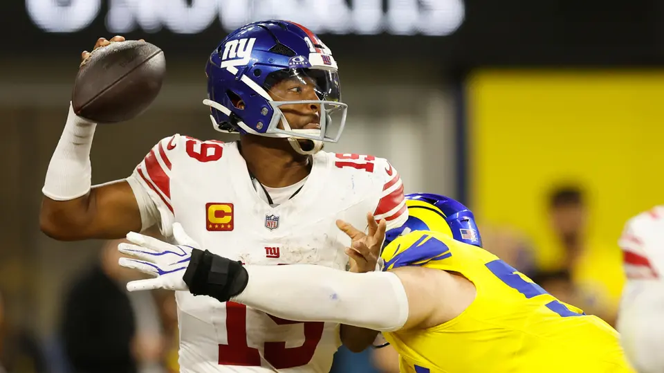Jameis Winston tuvo que jugar ante la lesión de Jaxson Dart | AP