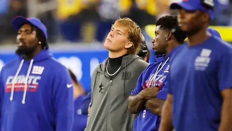 John Harbaugh actualiza la lesión de Jaxson Dart, pero mantiene la incertidumbre