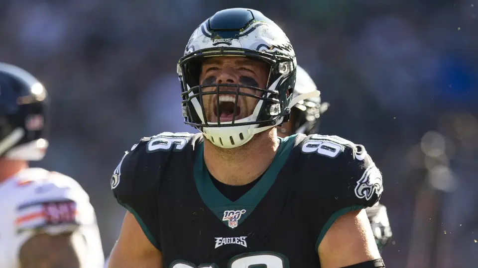 Zach Ertz suma experiencia a Eagles | AP