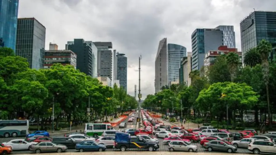 El Hoy No Circula estará vigente de 5:00 a 22:00 horas en CDMX y municipios del Estado de México / Pixabay