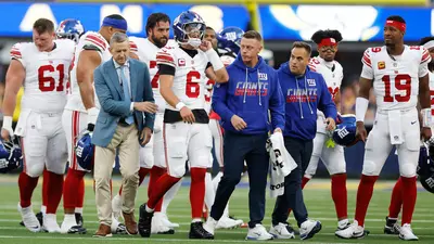 Jaxson Dart sale lesionado ante Rams y enciende las alarmas en Giants