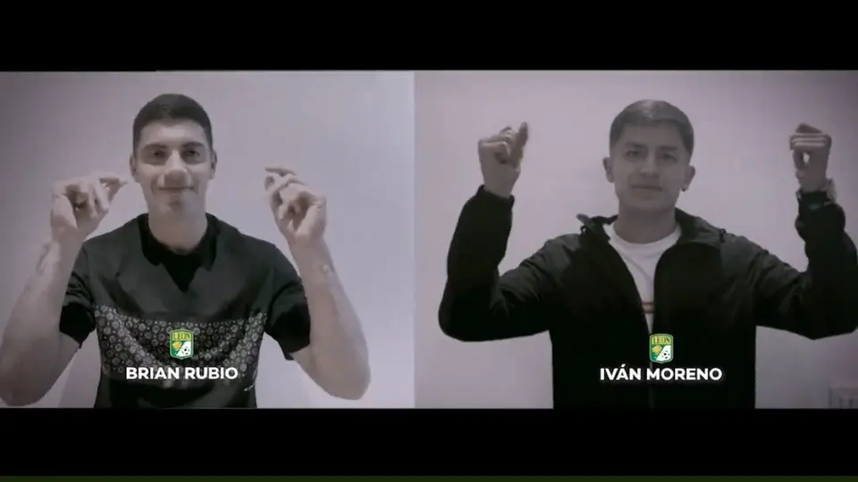 León: Presentan a Brian Rubio e Iván Moreno como refuerzos al estilo de la serie Merlina