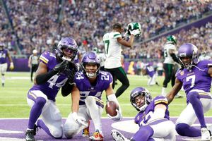 NFL: Vikings, cerca de los playoffs tras vencer a los Jets