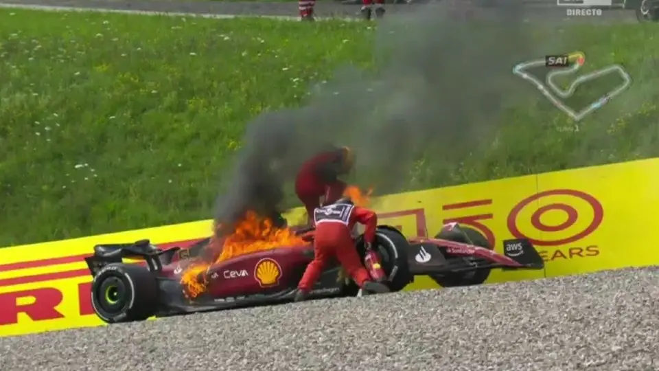 Video: Carlos Sainz abandonó el GP de Austria con su Ferrari en llamas
