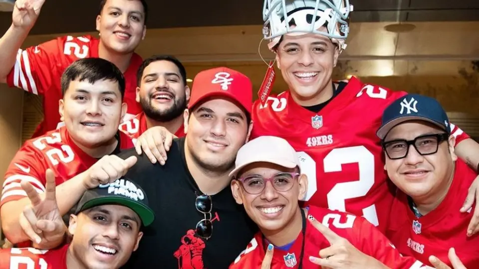 Alfredo Gutiérrez, mexicano de los 49ers, convivió con Grupo Firme en el Levi's Stadium