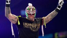 WWE triunfó en su regreso a la Ciudad de México tras tres años de ausencia