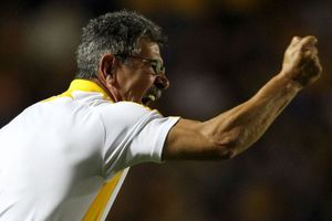 Tuca Ferretti le mentó la madre y pendeje... a canterano de Tigres de 15 años