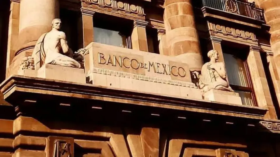 Banxico: Identificó más de 50 mil billetes de 50 pesos con la cara de Juan Gabriel
