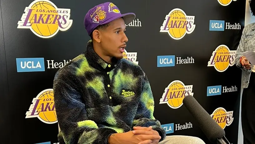 Juan Toscano fue presentado con los Lakers y confesó que su ídolo es Kobe Bryant