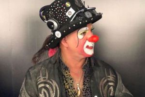 Padres de Debanhi Escobar demandarán a Platanito por chiste sobre su muerte