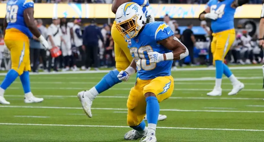 NFL: Chargers se impuso a los Broncos con gol de campo en tiempo extra