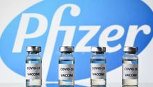 Covid-19: Pfizer busca aprobación de Estados Unidos de su vacuna con refuerzo actualizado