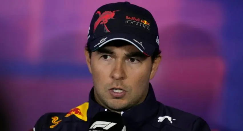 Helmut Marko sobre Checo Pérez: 'Si quiere ser Campeón tiene que derrotar a Verstappen'