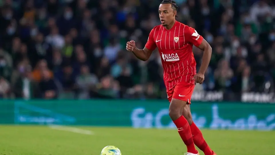Jules Koundé, a punto de 'plantar' al Barça para fichar por el Chelsea