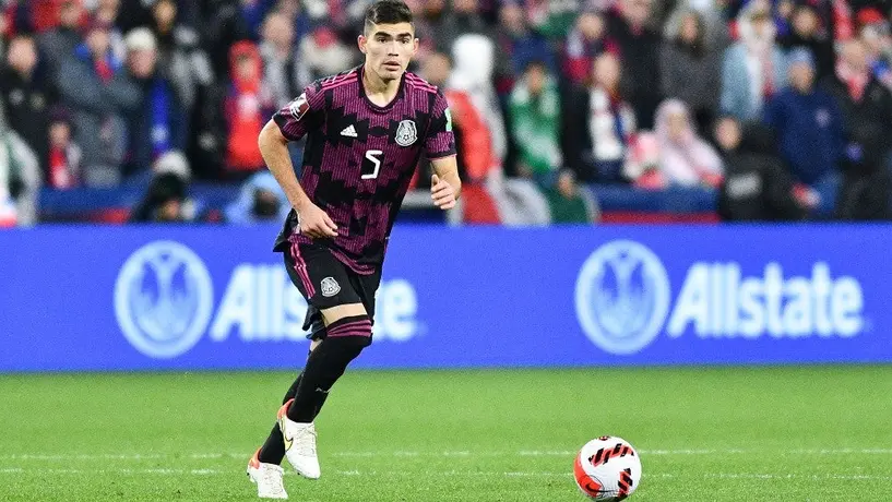 Selección Mexicana: Johan Vásquez debutará como papá