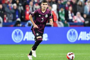 Selección Mexicana: Johan Vásquez debutará como papá