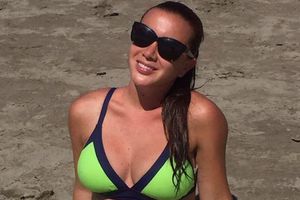 Qatar 2022: Policía prohibió a Mariazel usar bikini en la playa
