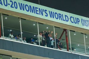 Tigres del Norte, presentes en vestidores del Tri Sub 20 Femenil durante festejos