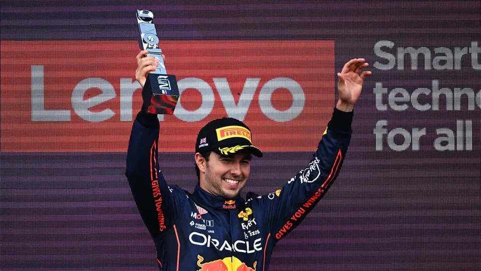 Checo Pérez: Fue nombrado piloto del día por la F1 tras su actuación en Silverstone