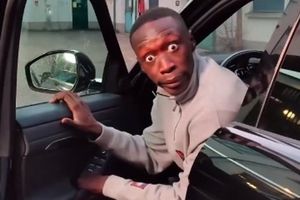 Grupo Firme: Khaby Lame, el tiktoker más famoso, entonó "En Tu Perra Vida"