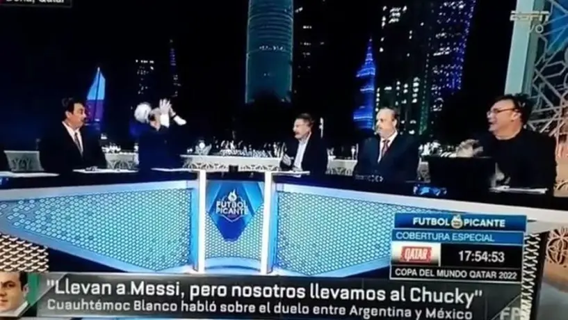 David Faitelson le dio 'balonazo' a José Ramón Fernández en pleno programa en vivo