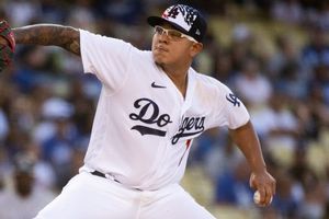 Julio Urías: Cuarto triunfo consecutivo del mexicano tras vencer a Rockies