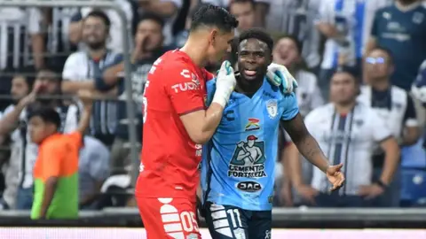 Rayados: Aficionados realizaron cánticos racistas en contra de Avilés Hurtado