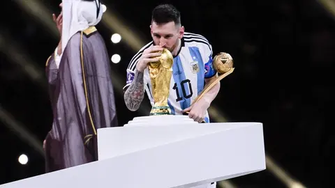 Messi: Barcelona se 'apropia' de Lionel tras ganar el Mundial con Argentina