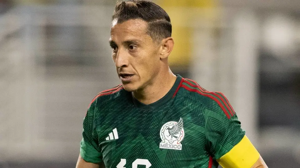 Andrés Guardado: Único ausente en las prácticas del Real Betis tras fecha FIFA