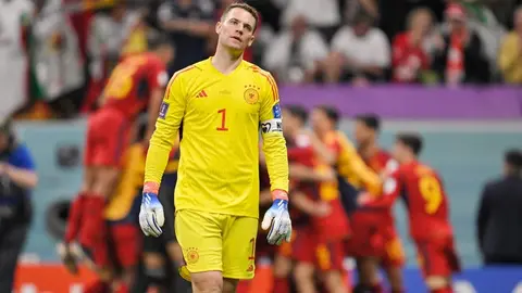 Manuel Neuer: Se rompió una pierna mientras esquiaba y se perderá el resto de la temporada