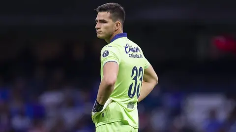 Sebastián Jurado, nostálgico ante la salida de Santi Giménez: 'Se va una gran persona'